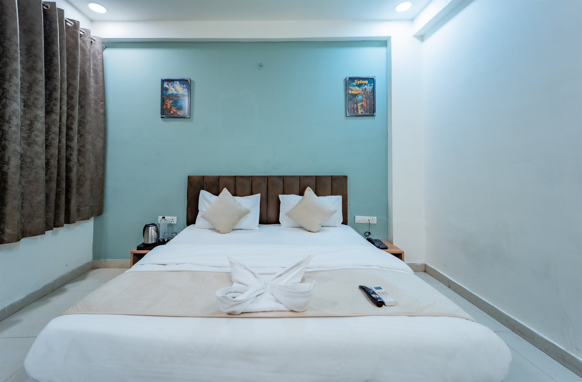 Deluxe Room Warm Ambiance